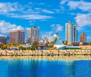 Milwaukee, Wisconsin downtown skyline